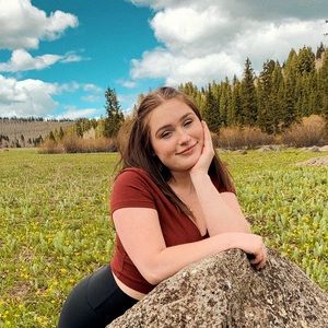 Meet your Posher, Mayzee